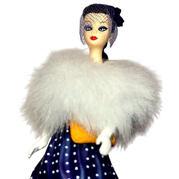 Vintage 1999 Lovesome "1959 Gay Parisienne Barbie" Ornament - Picture 2 of 8